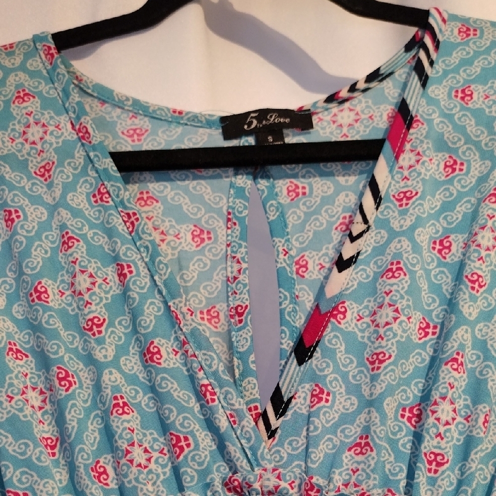 5th & Love Maxi Dress with Chevron Sleeves - Picture 15 of 16